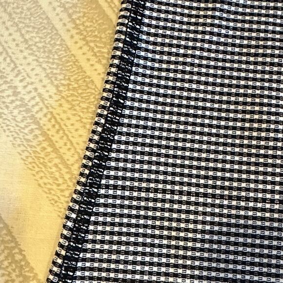 Lululemon Black and White Check Women's Racerback Tank Top - Picture 4 of 7